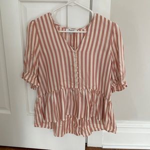 Madewell Courtyard V-neck ruffle top